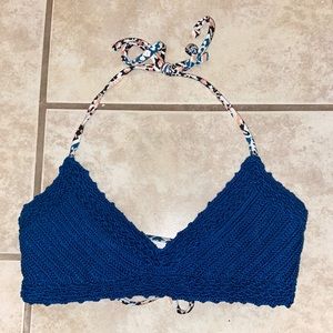 Xhileration blue crotchet bikini top